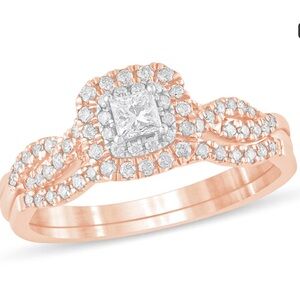 1/2 CT. T.W. Princess-Cut Diamond Bridal Set in 10k Rose Gold